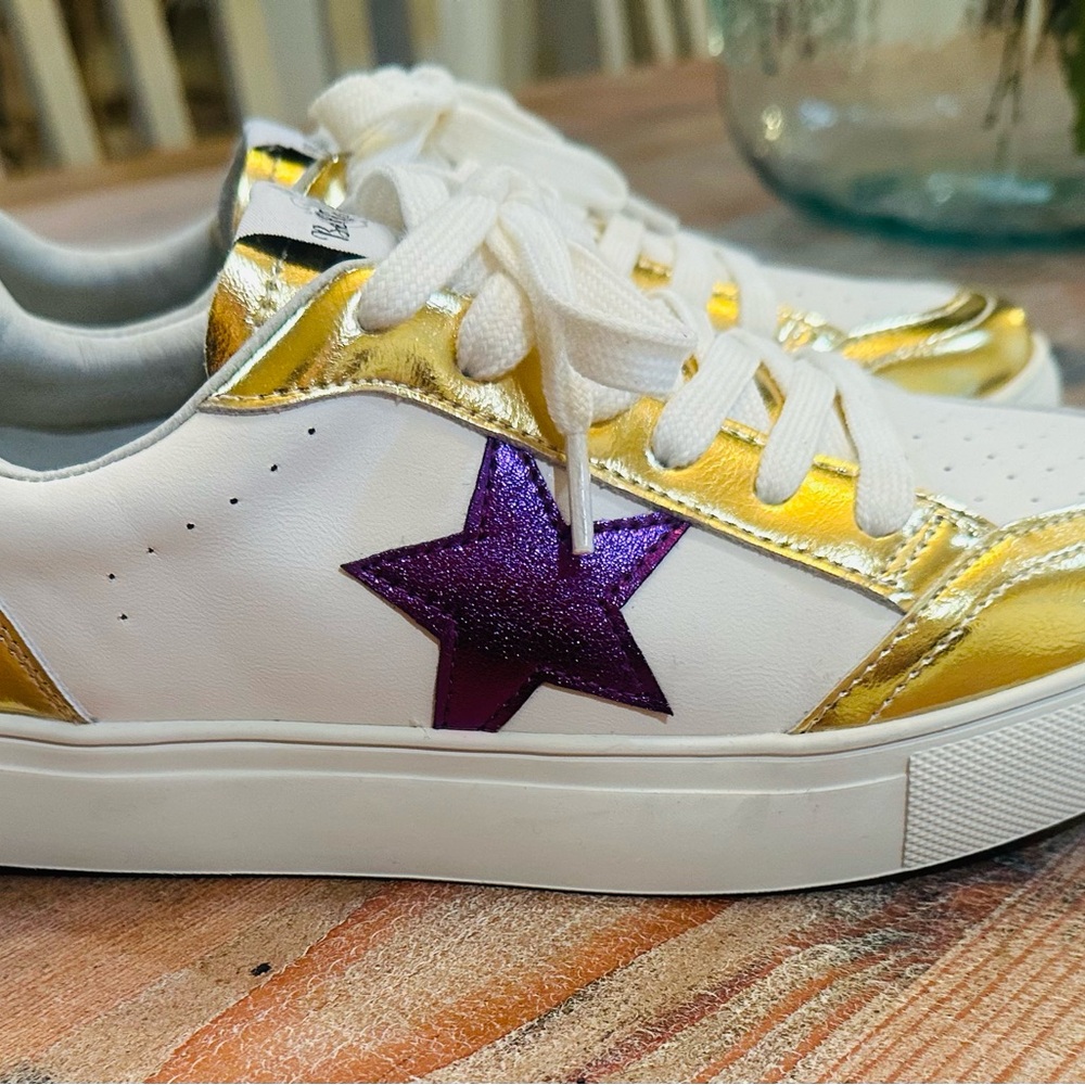 Gold and Purple Star Sneakers with Leather Finish